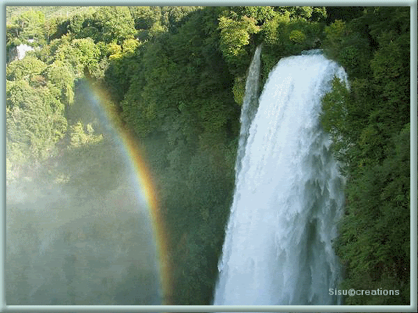 Cascata e arcobaleno